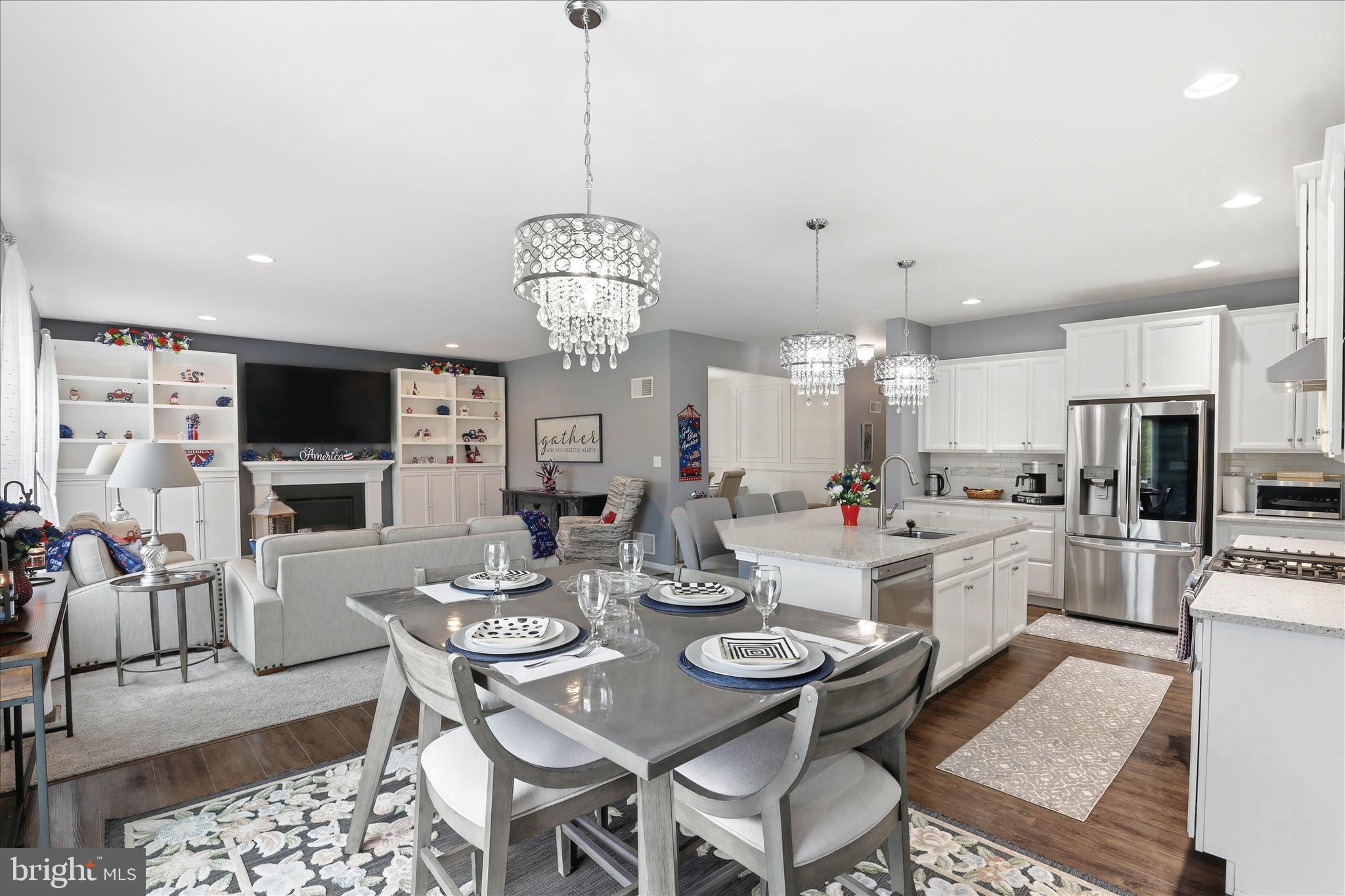ROLLING MEADOWS AT RENTZEL FARM - Residential