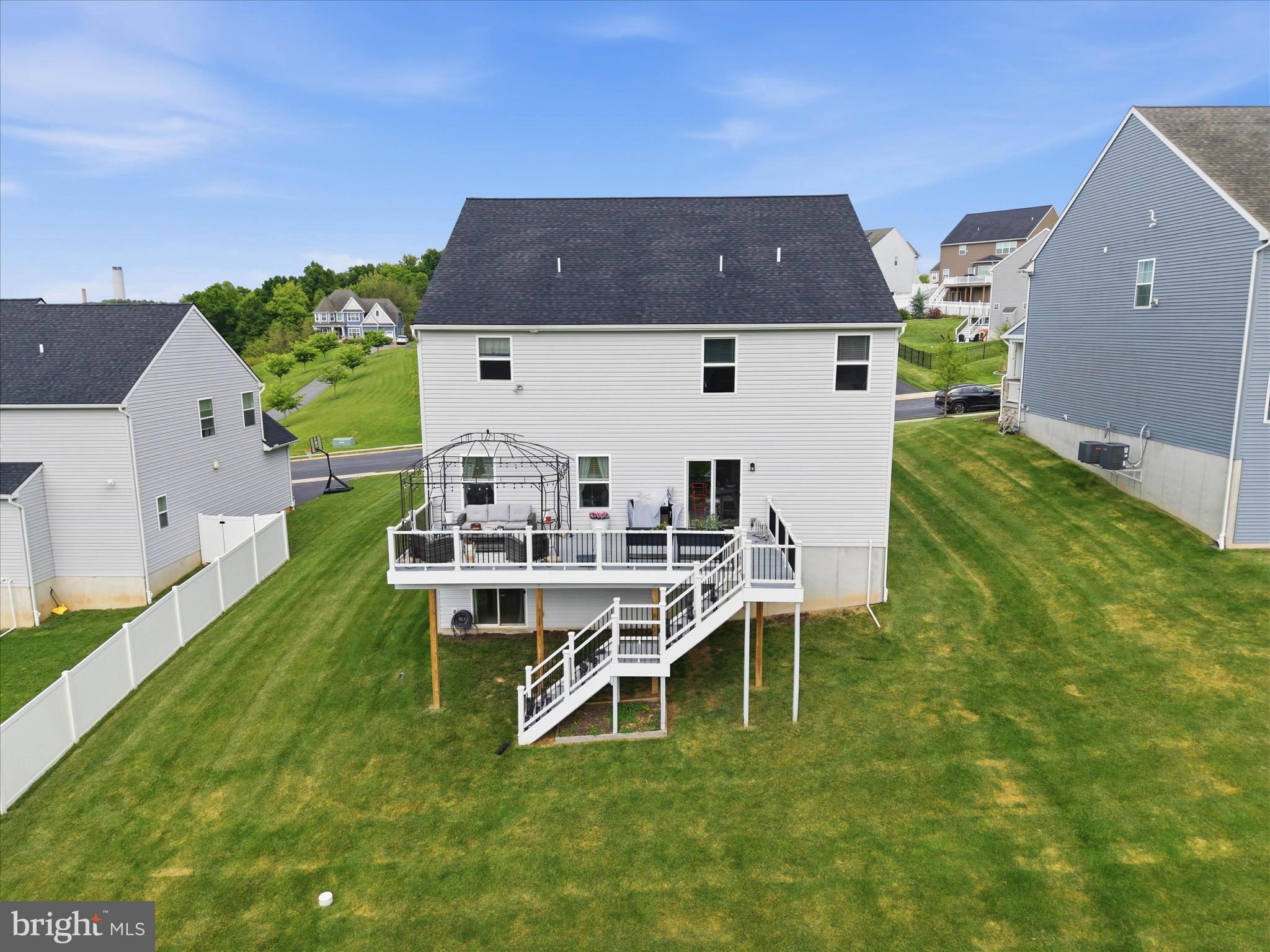 ROLLING MEADOWS AT RENTZEL FARM - Residential