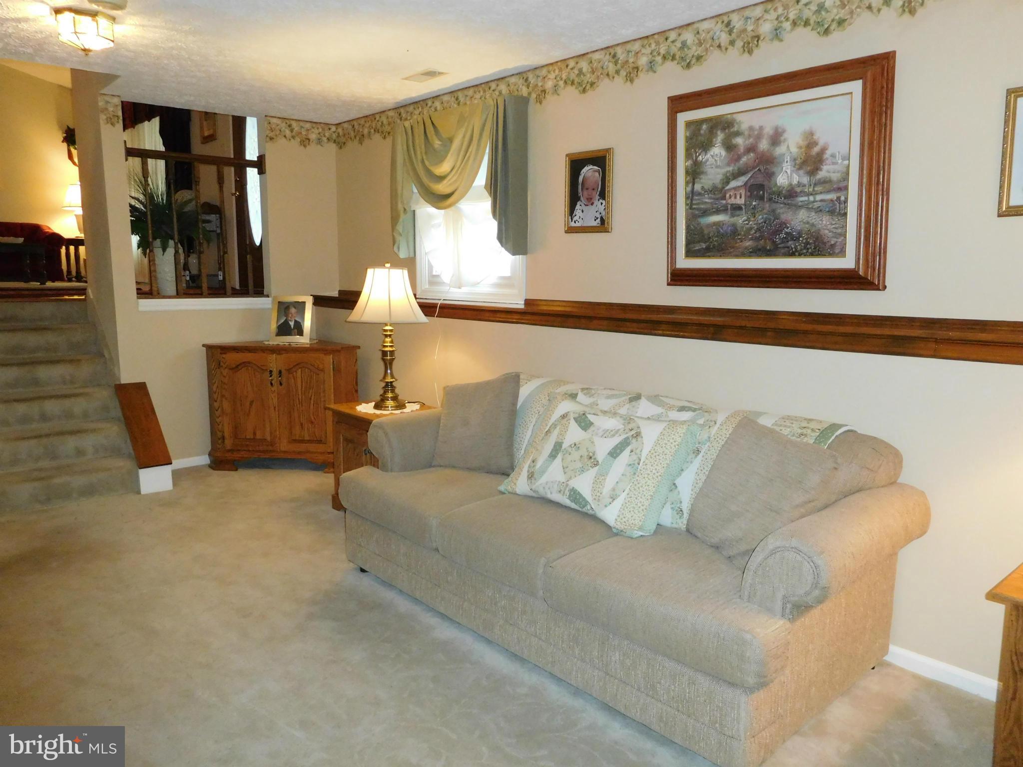 WOODBRIDGE CENTER - Residential