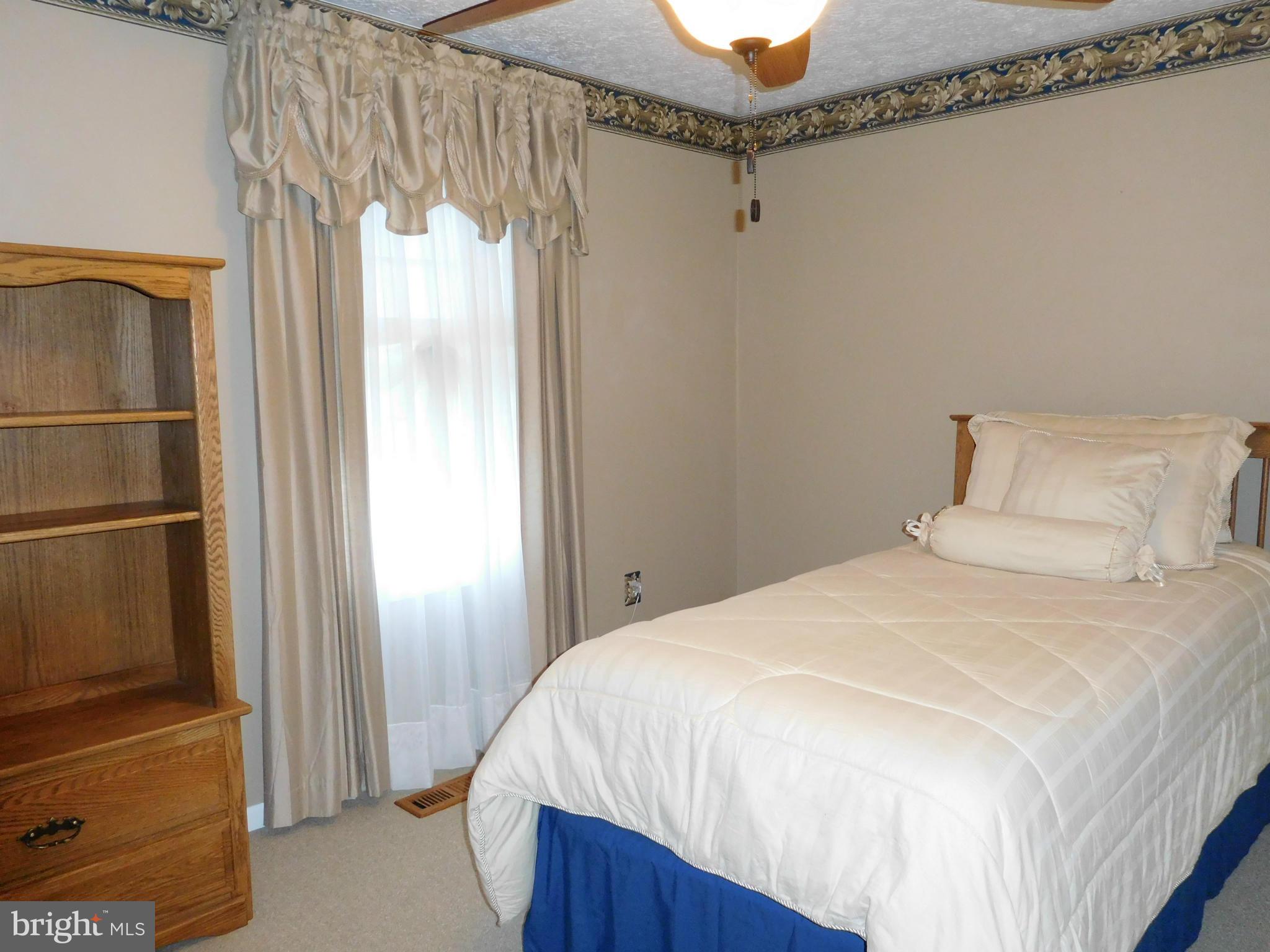 WOODBRIDGE CENTER - Residential