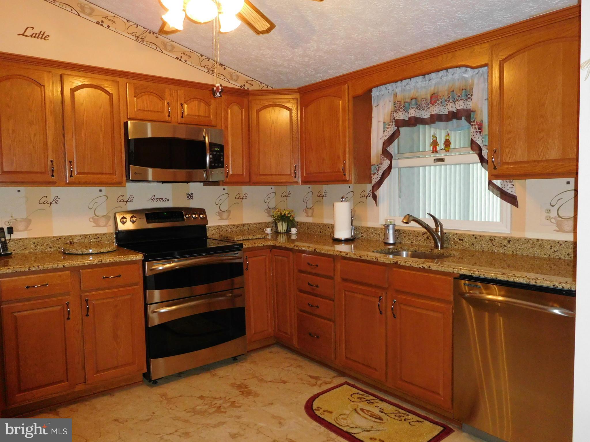 WOODBRIDGE CENTER - Residential