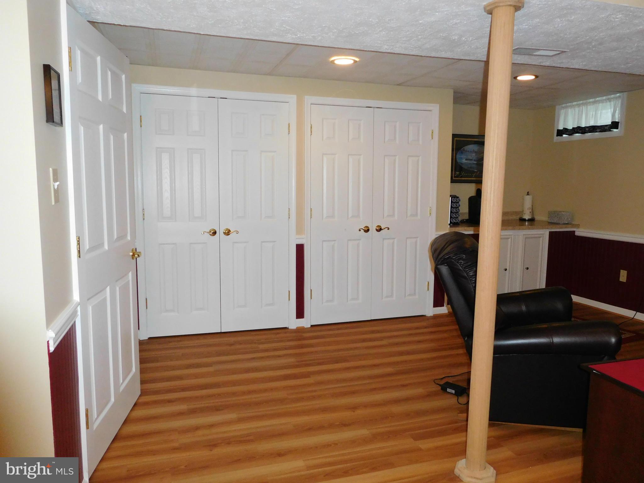 WOODBRIDGE CENTER - Residential