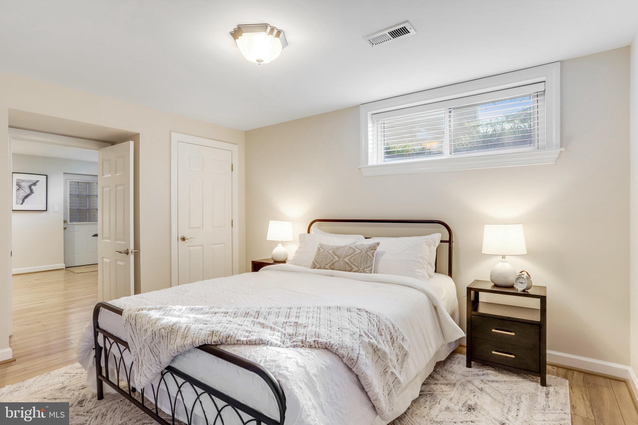 SPRING RIDGE - Residential