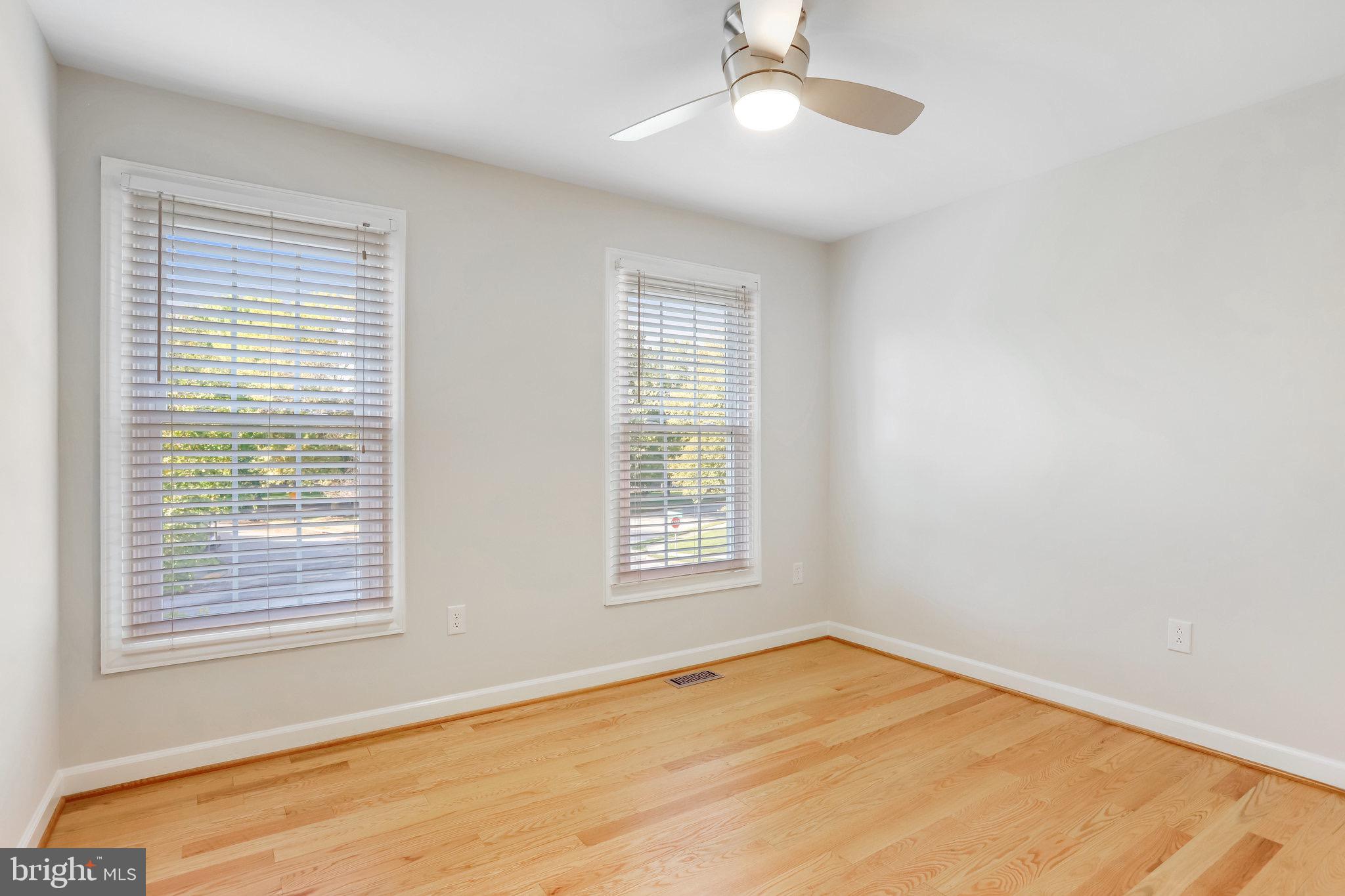 SPRING RIDGE - Residential