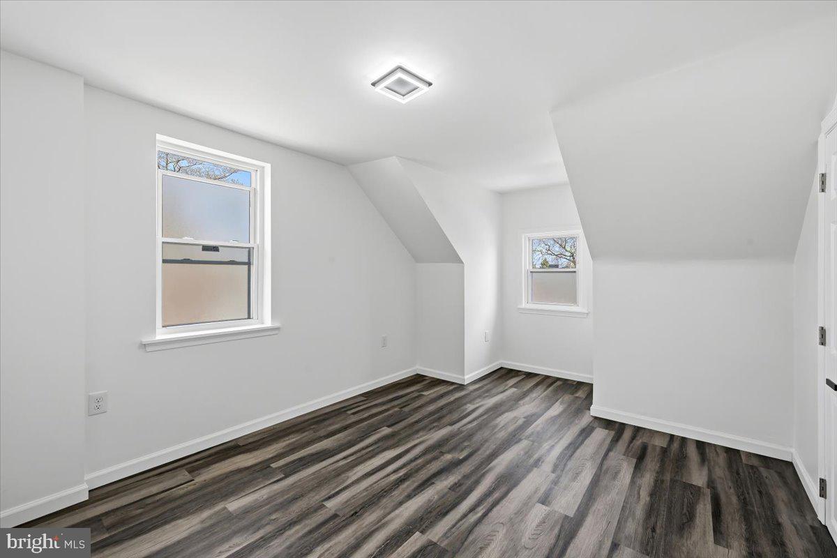 MIDWAY MANOR - Residential