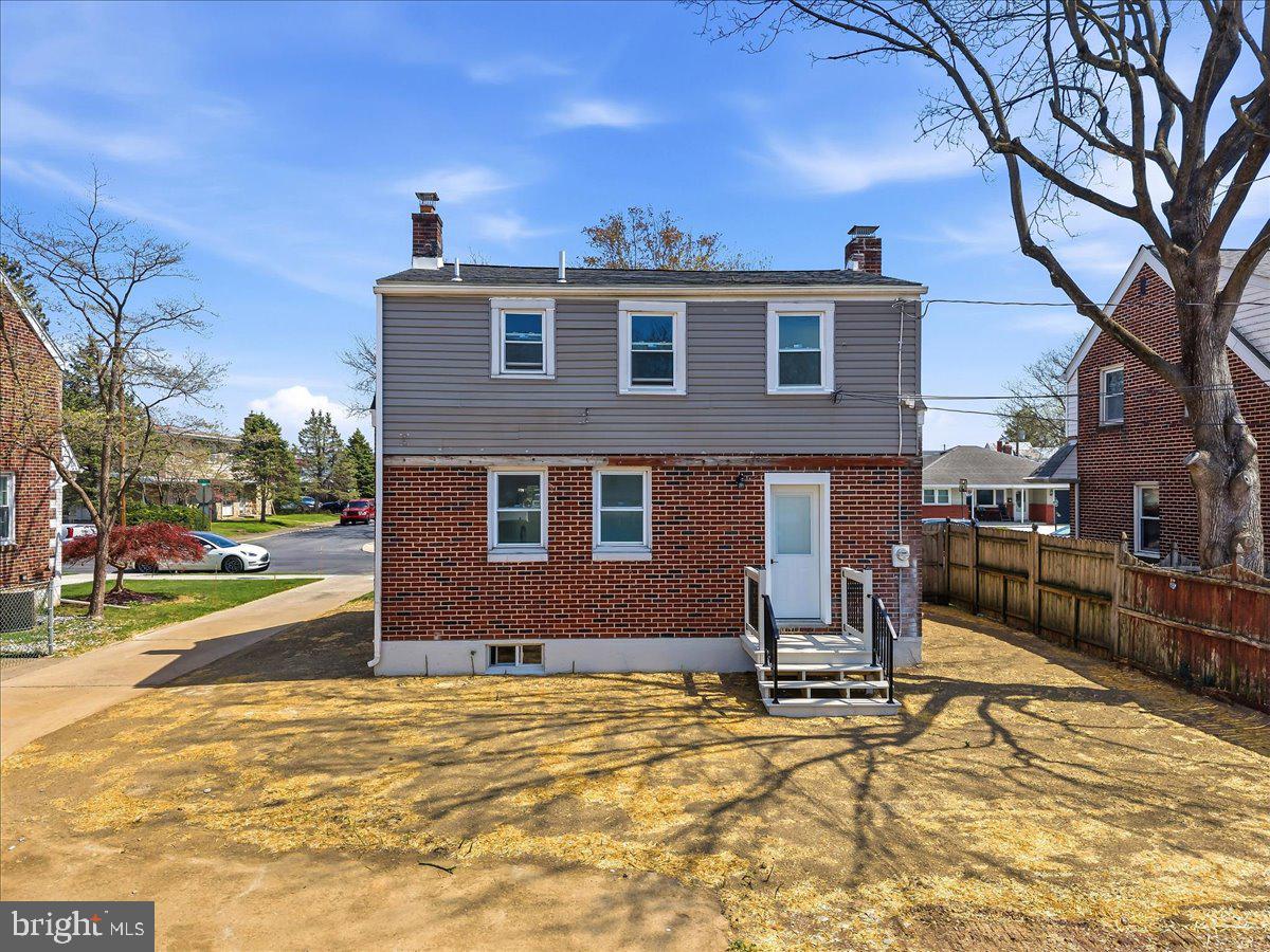 MIDWAY MANOR - Residential