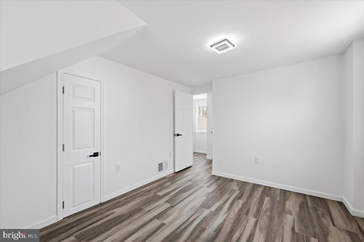 MIDWAY MANOR - Residential