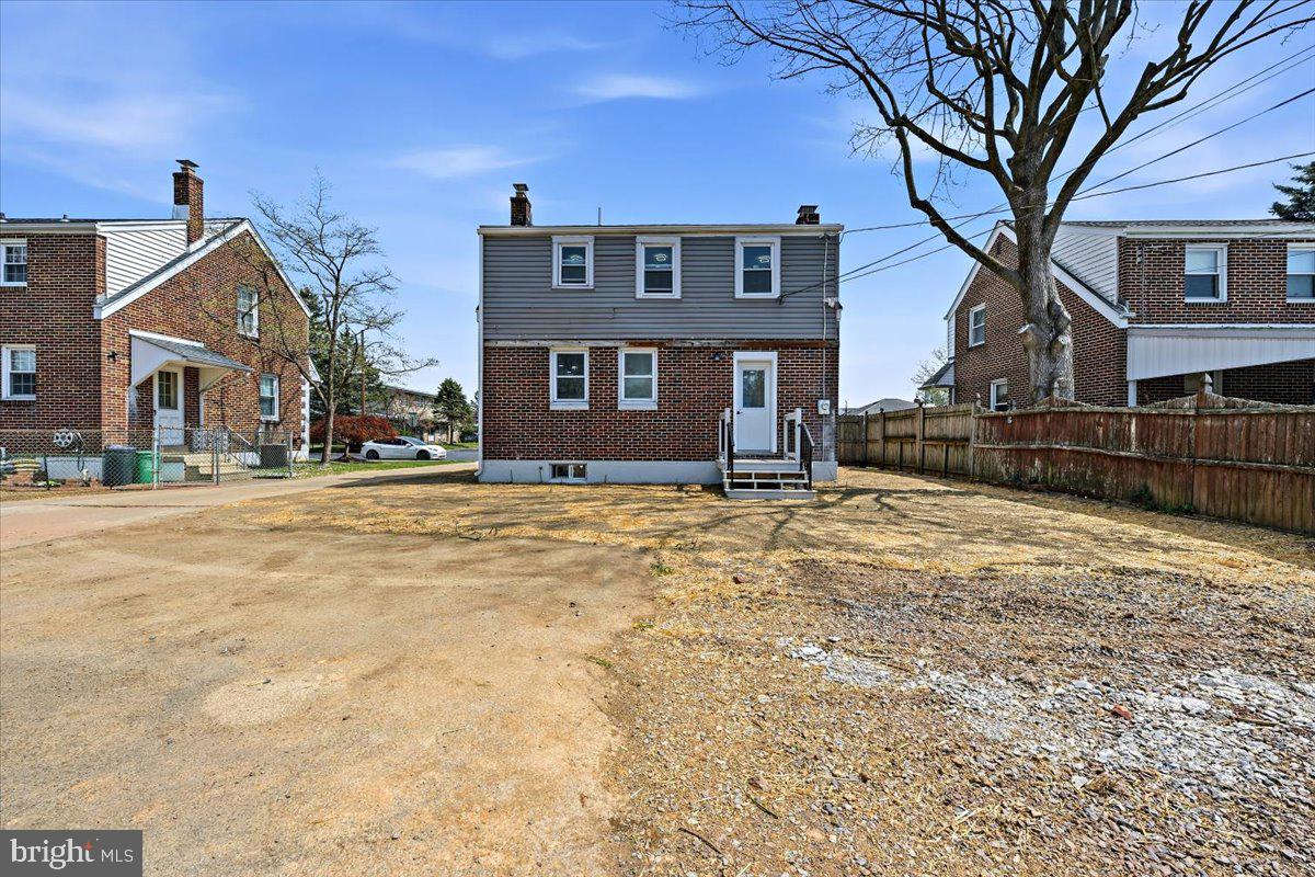 MIDWAY MANOR - Residential