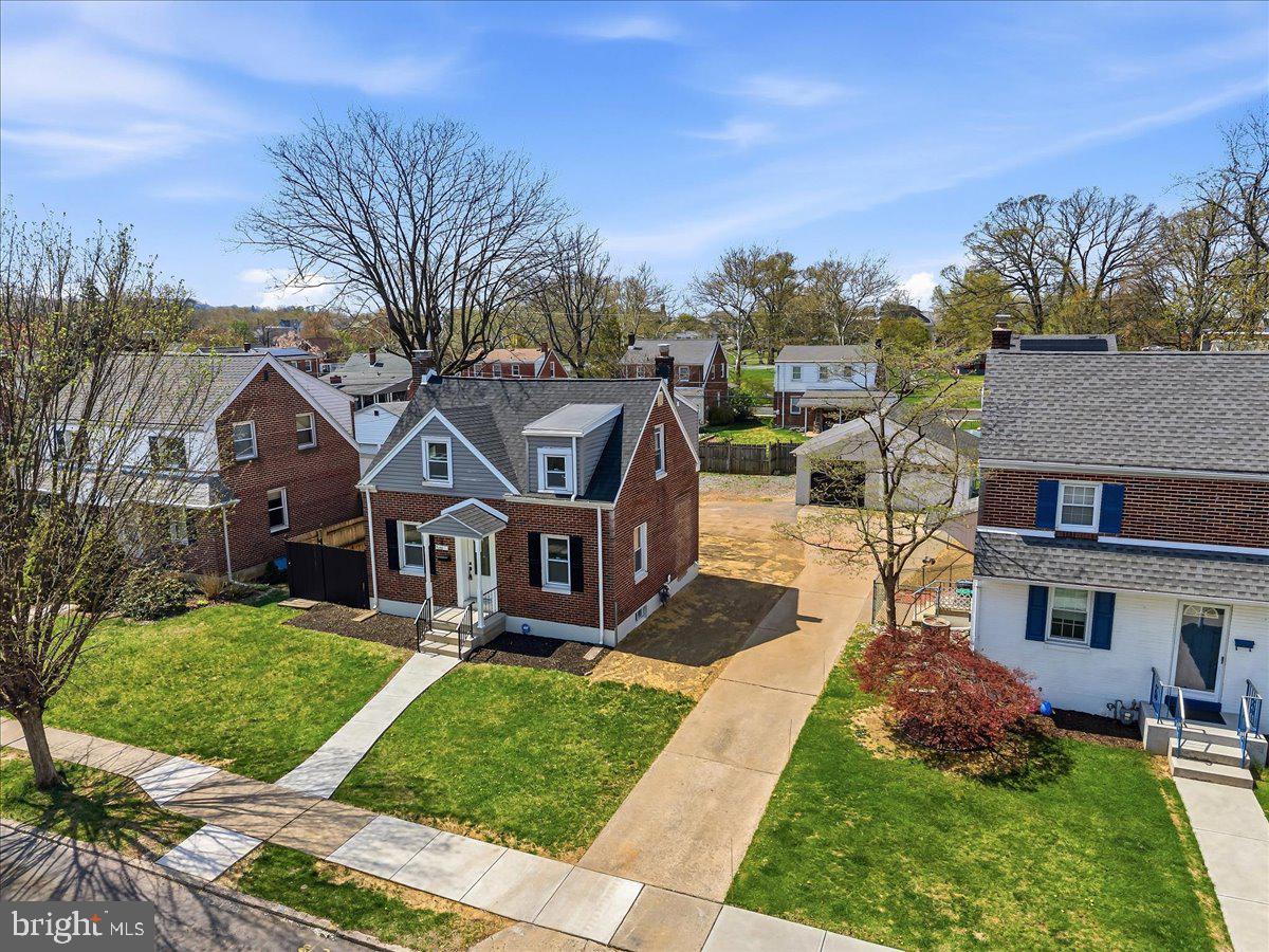 MIDWAY MANOR - Residential