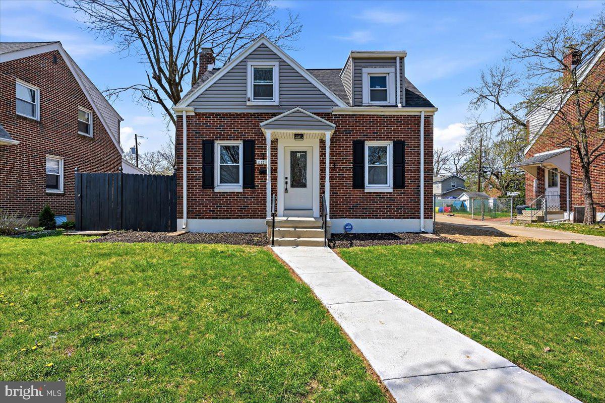 MIDWAY MANOR - Residential