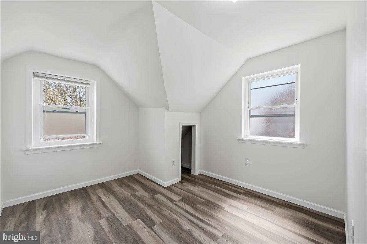 MIDWAY MANOR - Residential