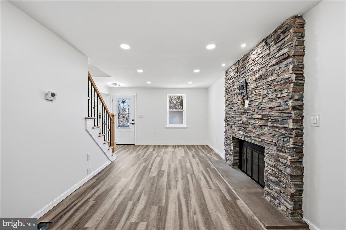 MIDWAY MANOR - Residential