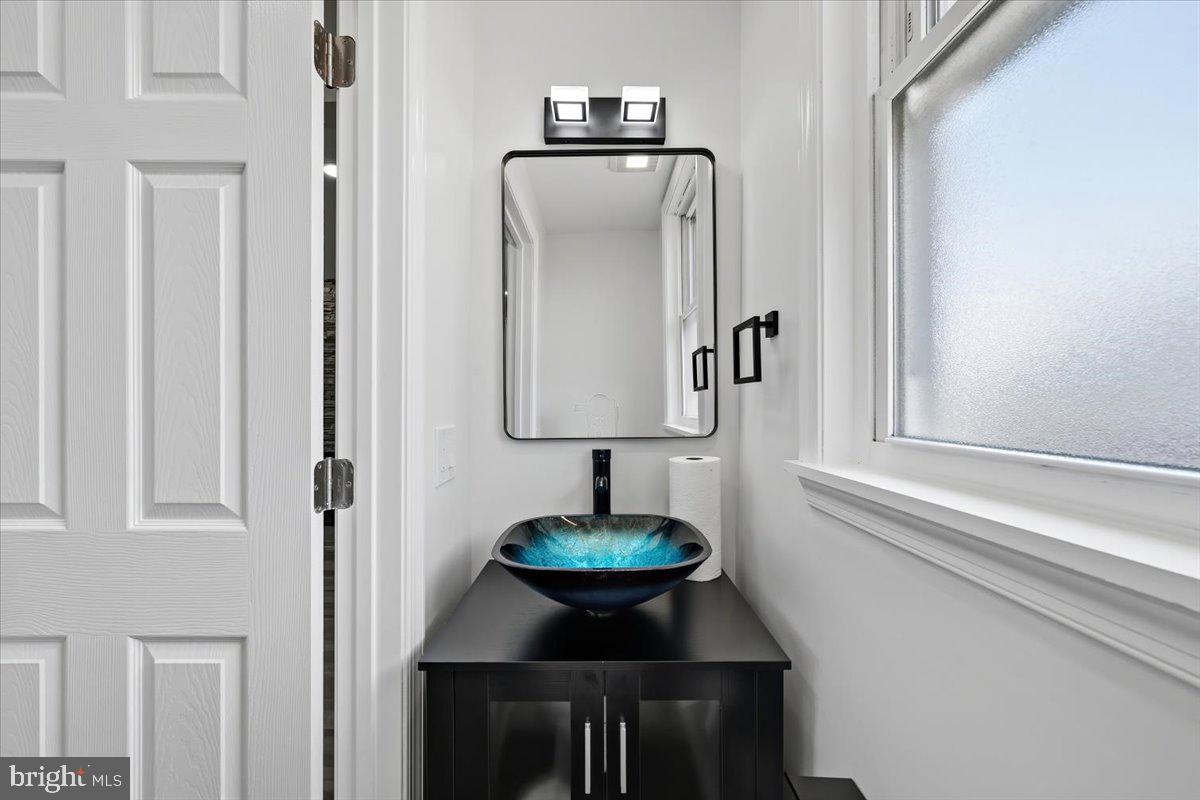 MIDWAY MANOR - Residential