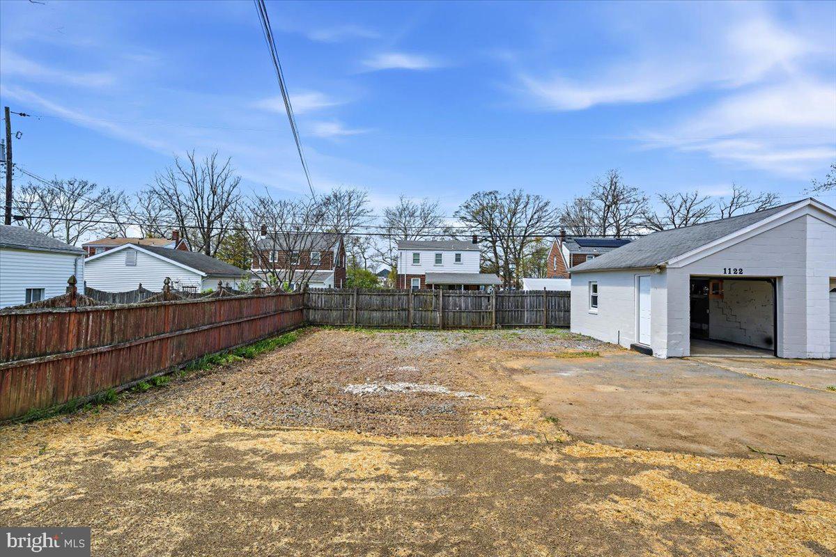 MIDWAY MANOR - Residential