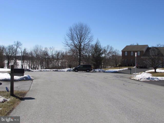 CRESTVIEW - Residential