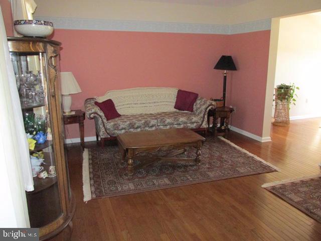 CRESTVIEW - Residential