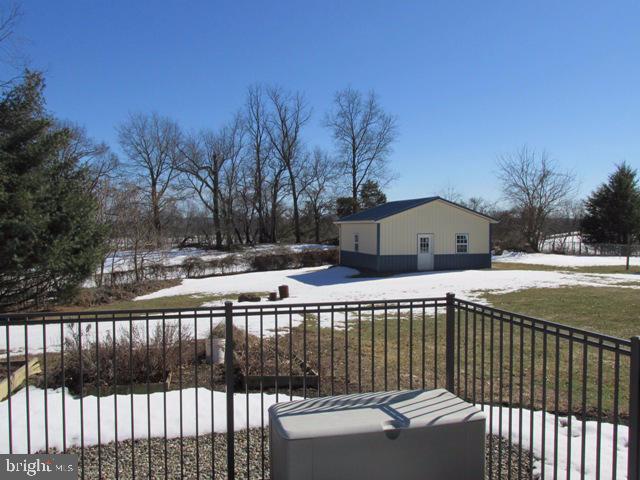 CRESTVIEW - Residential