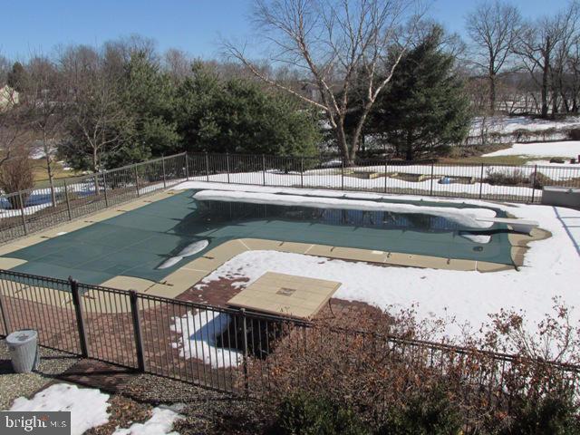 CRESTVIEW - Residential