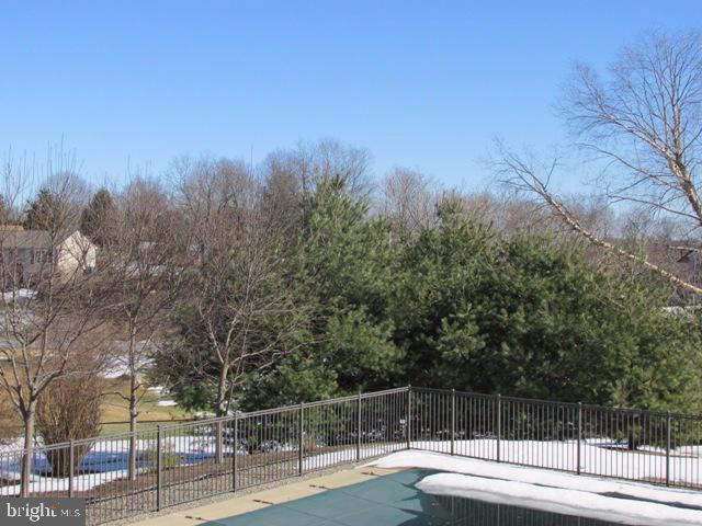 CRESTVIEW - Residential