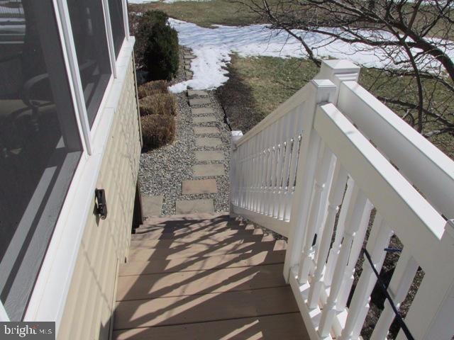 CRESTVIEW - Residential