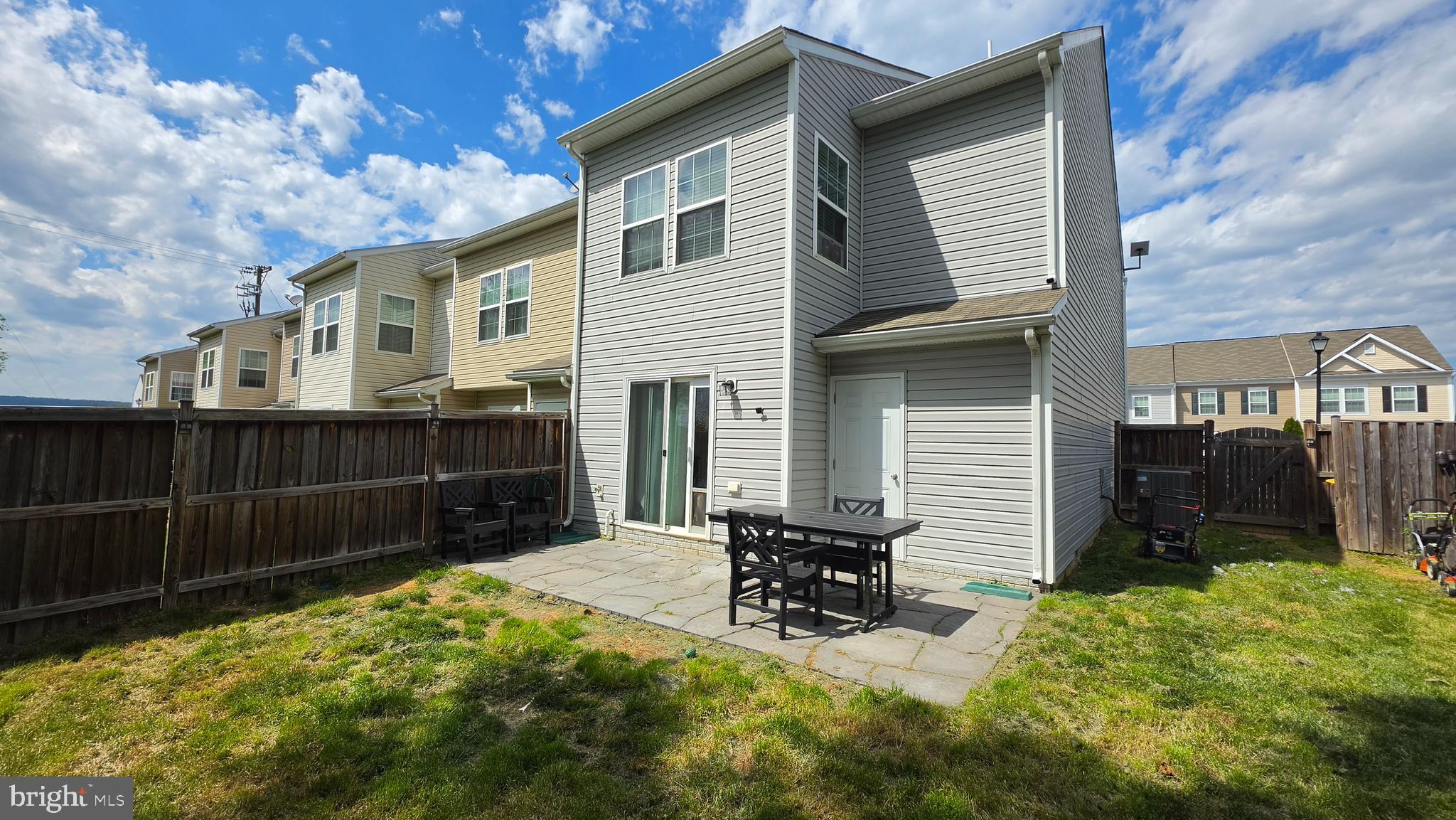 MANOR PARK - Residential