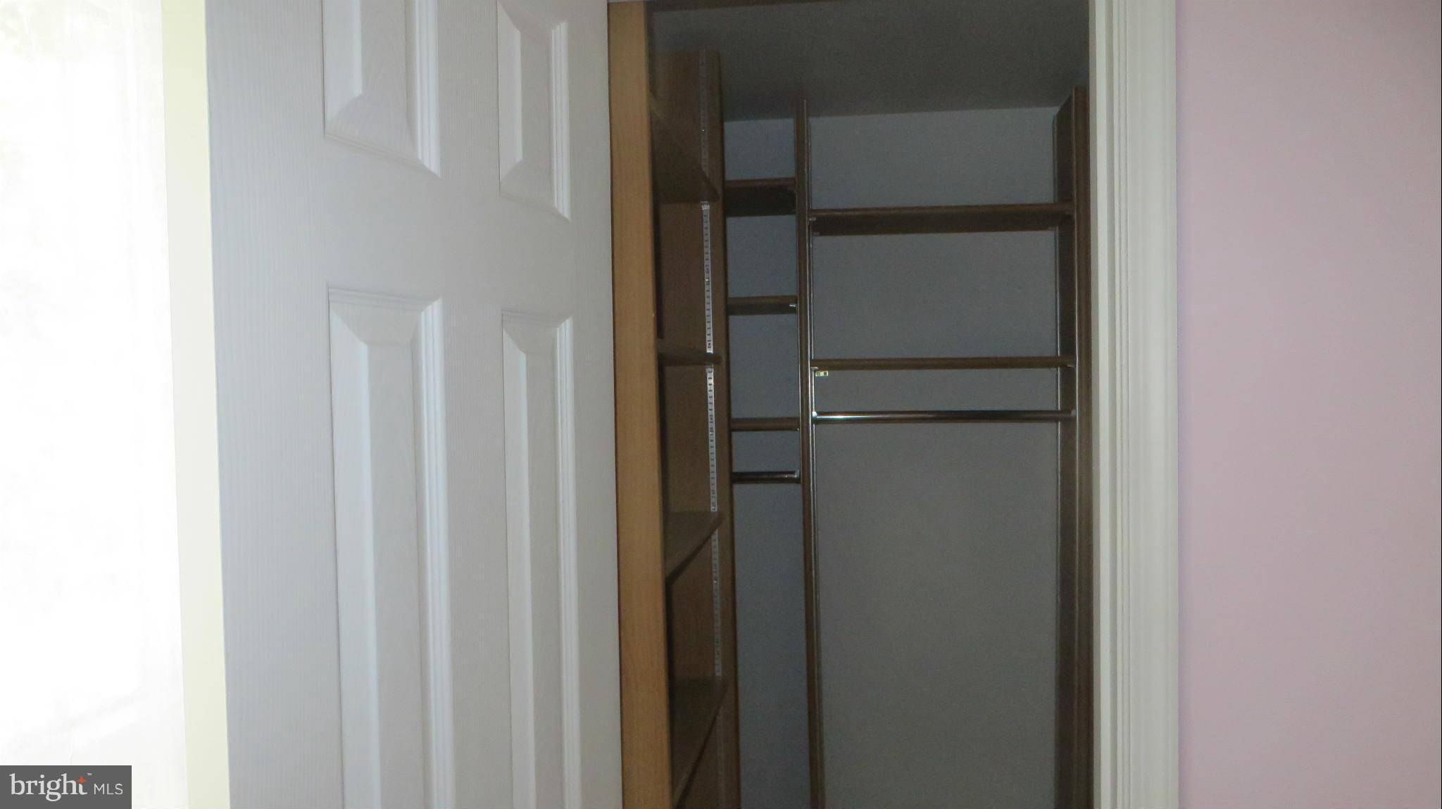 RIDGEVIEW ESTATES ADDITION - Residential Lease