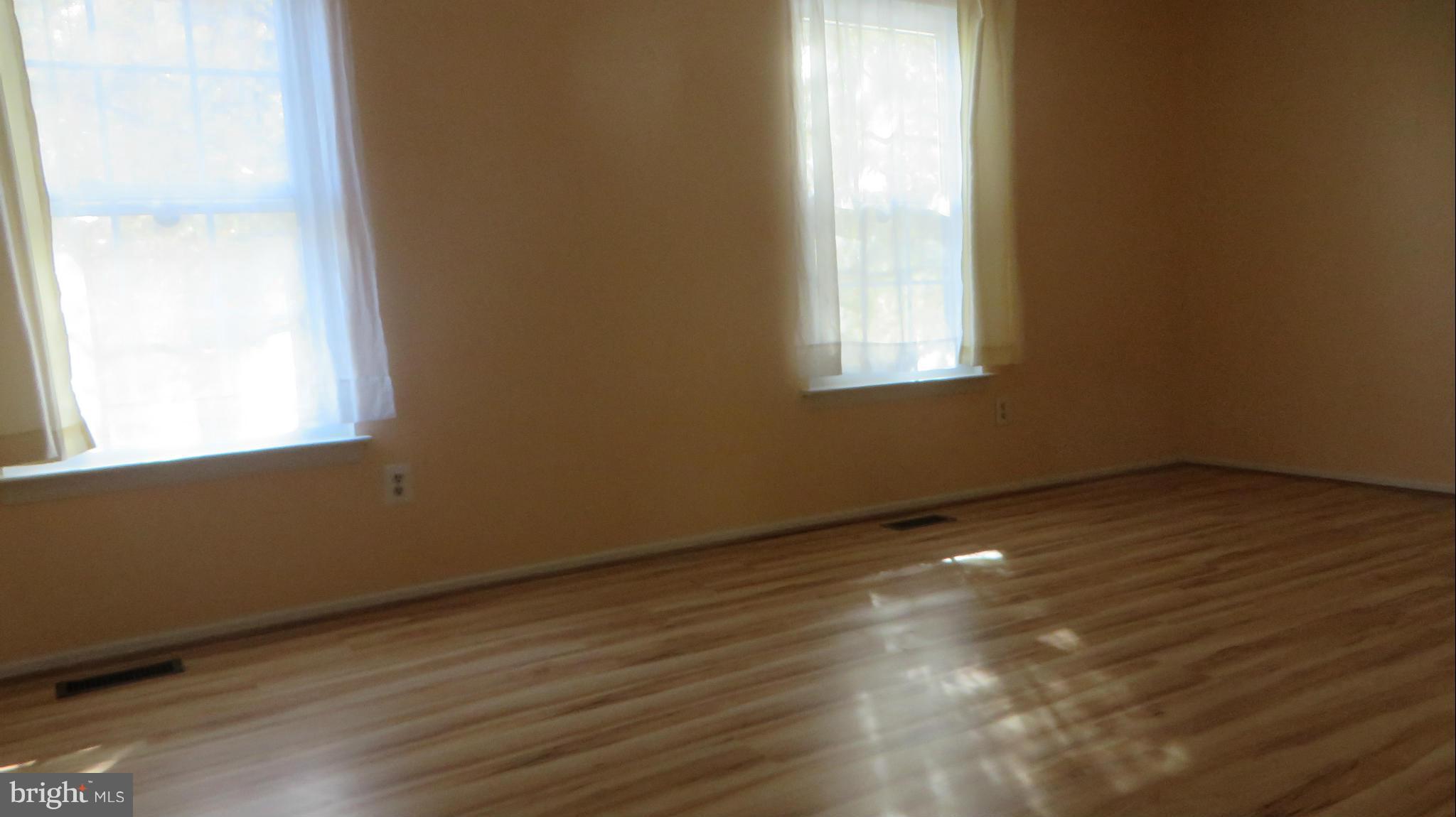 RIDGEVIEW ESTATES ADDITION - Residential Lease