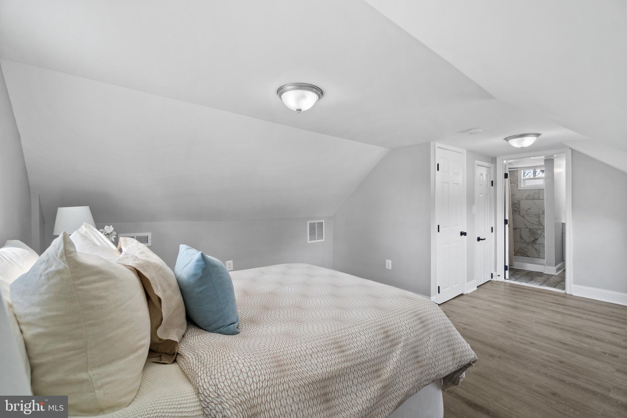 HAMILTON HEIGHTS - Residential