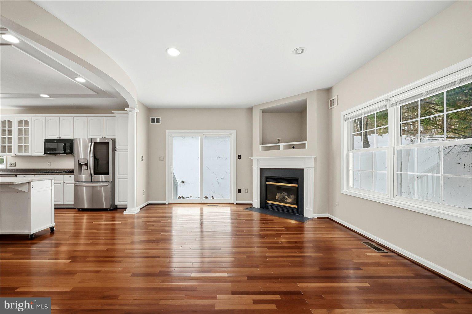 LAKE HOLIDAY ESTATES - Residential