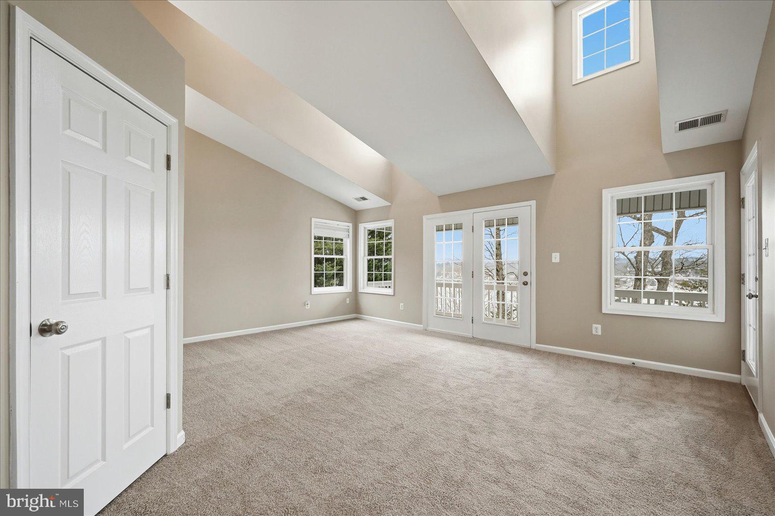 LAKE HOLIDAY ESTATES - Residential