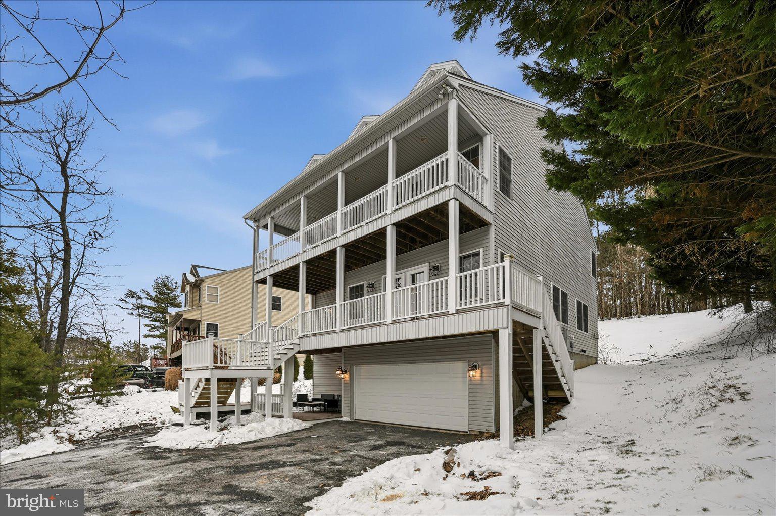 LAKE HOLIDAY ESTATES - Residential