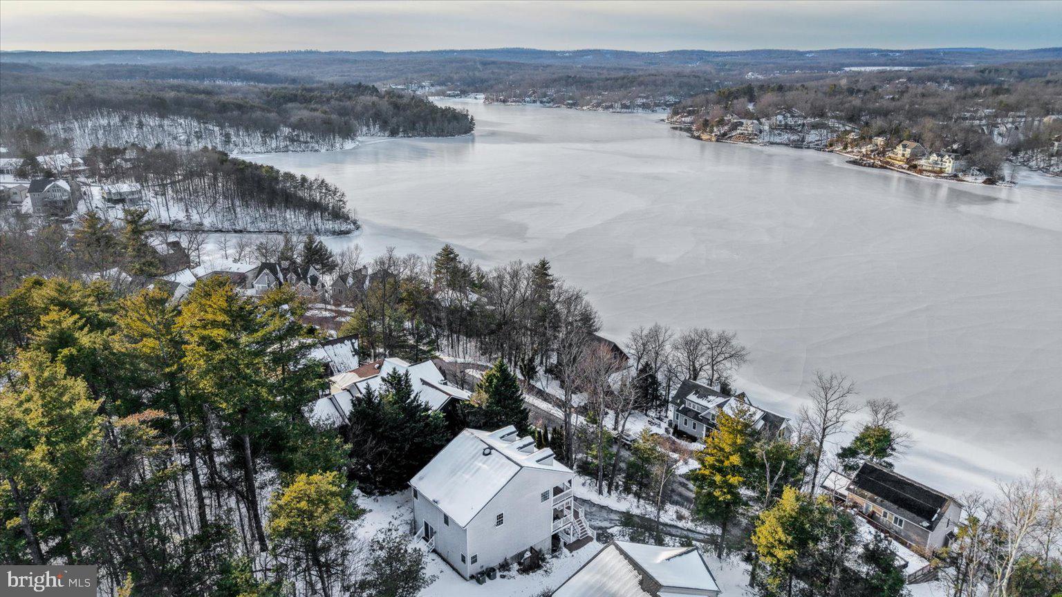 LAKE HOLIDAY ESTATES - Residential