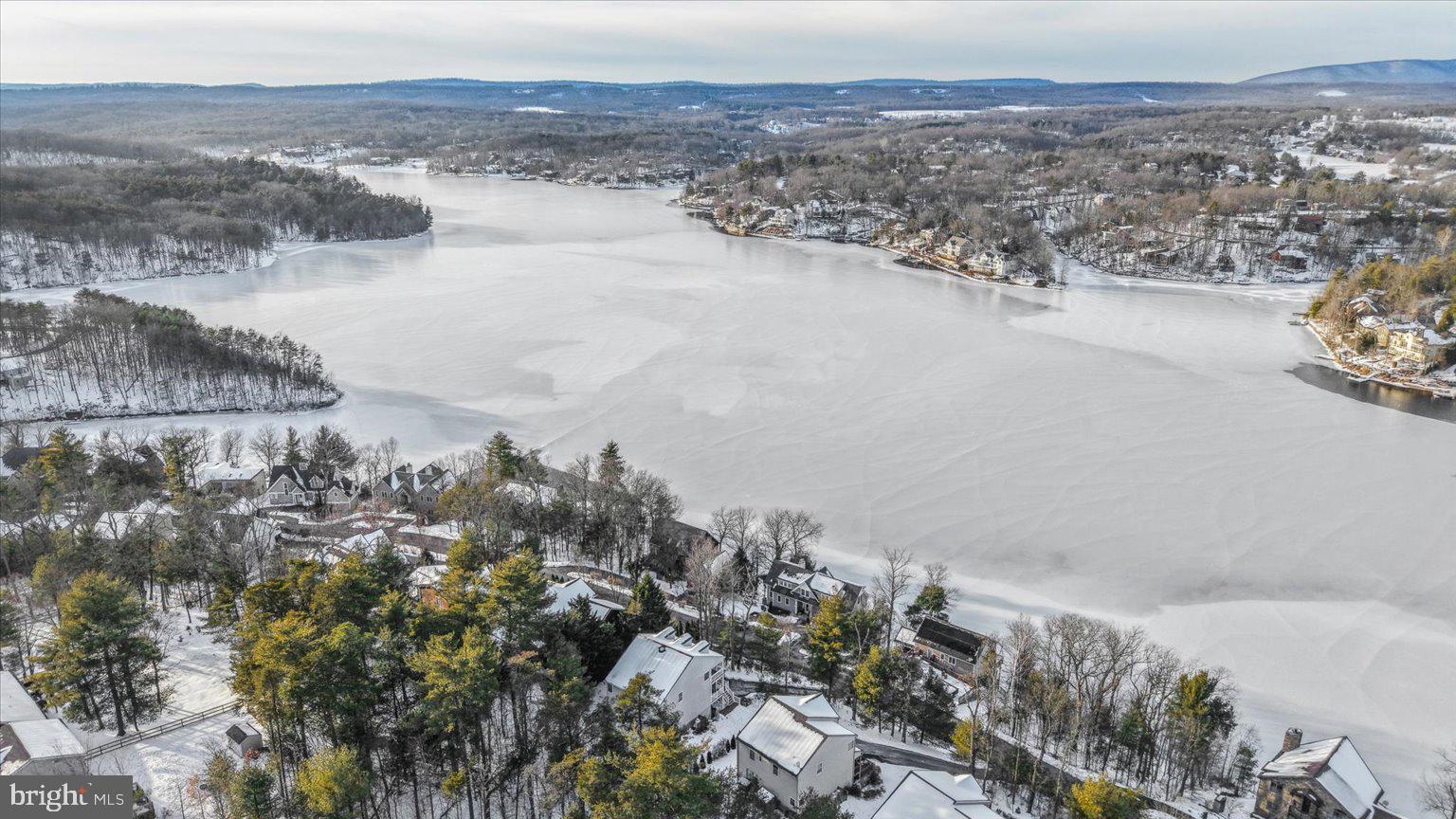 LAKE HOLIDAY ESTATES - Residential