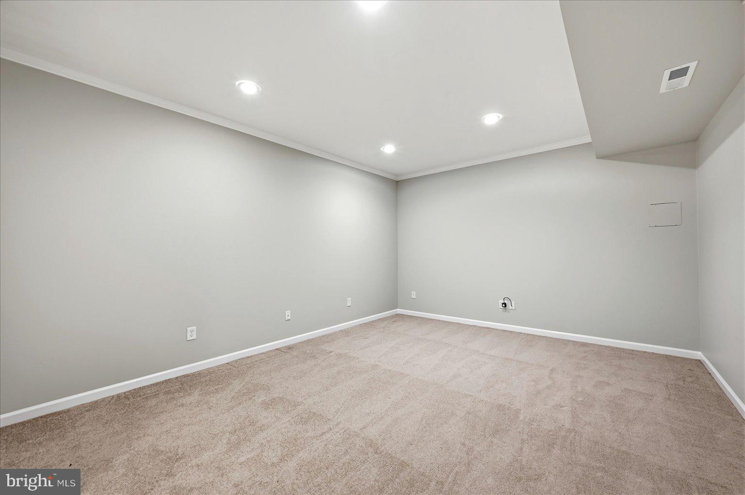 LAKE HOLIDAY ESTATES - Residential