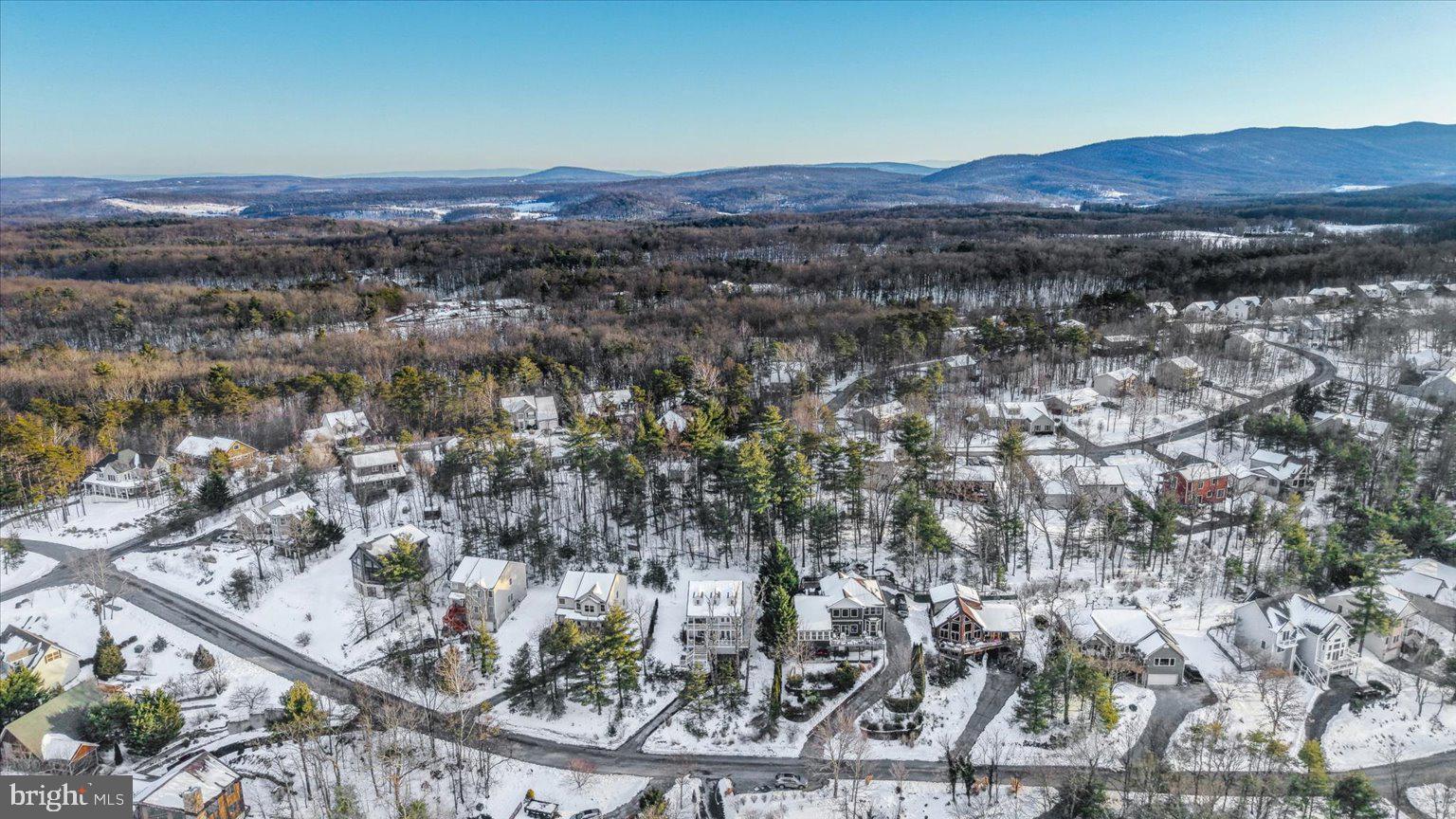 LAKE HOLIDAY ESTATES - Residential