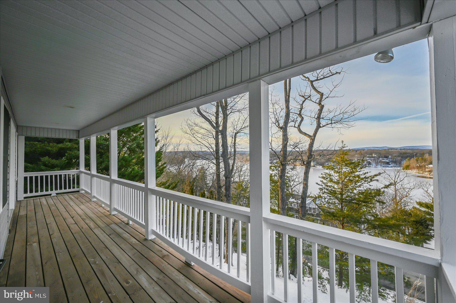 LAKE HOLIDAY ESTATES - Residential