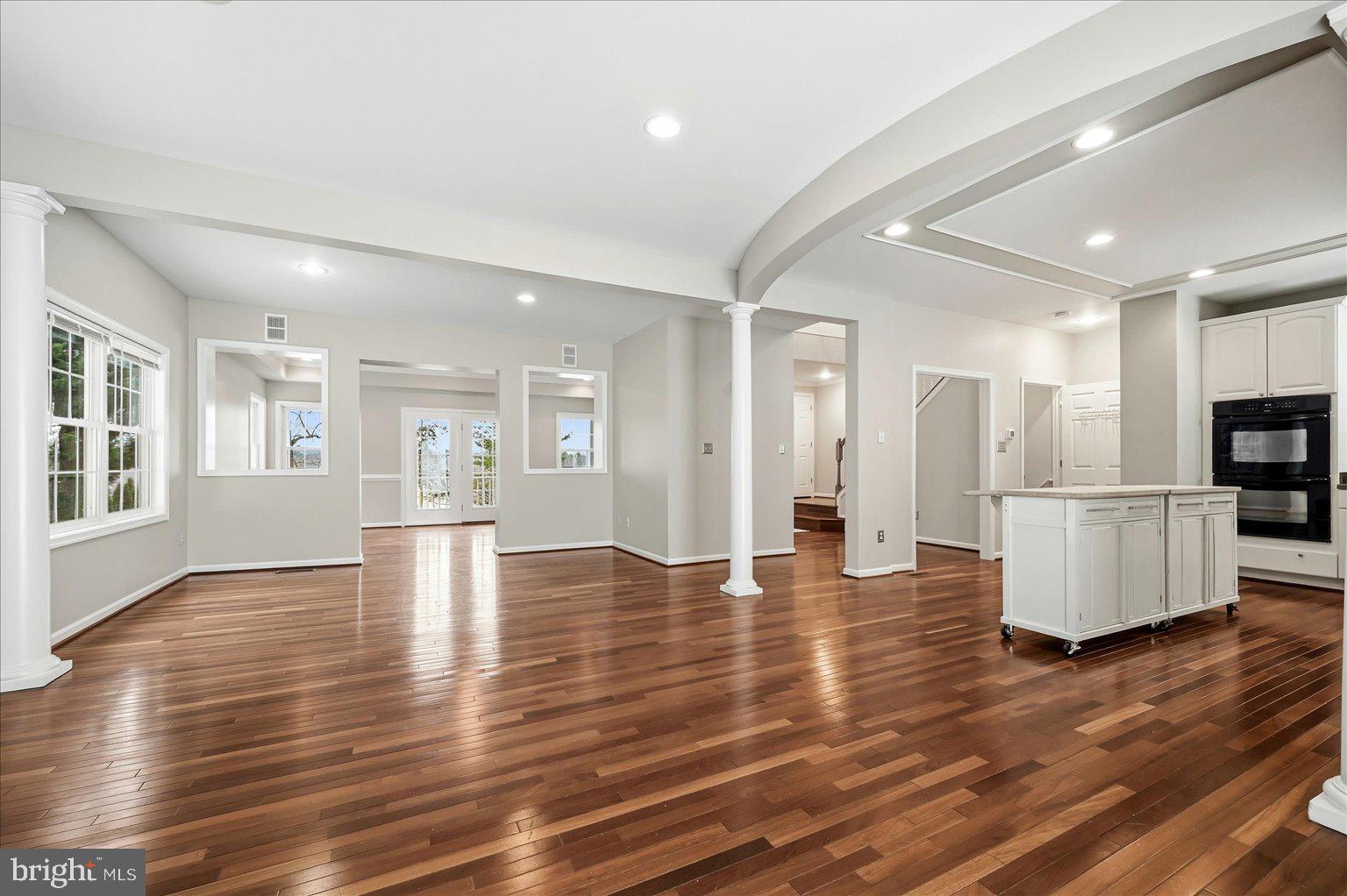 LAKE HOLIDAY ESTATES - Residential