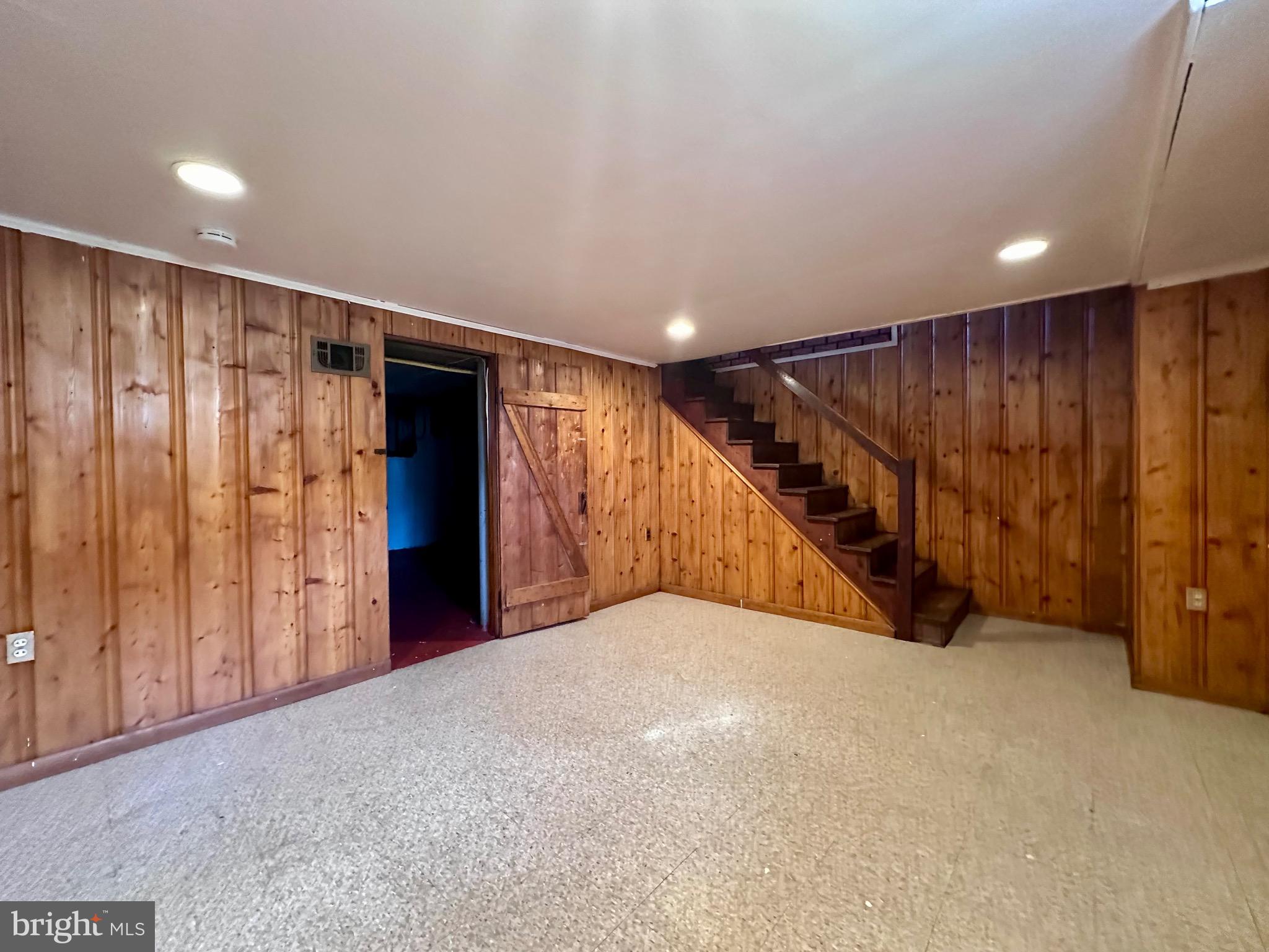 CAMERON VILLAGE - Residential