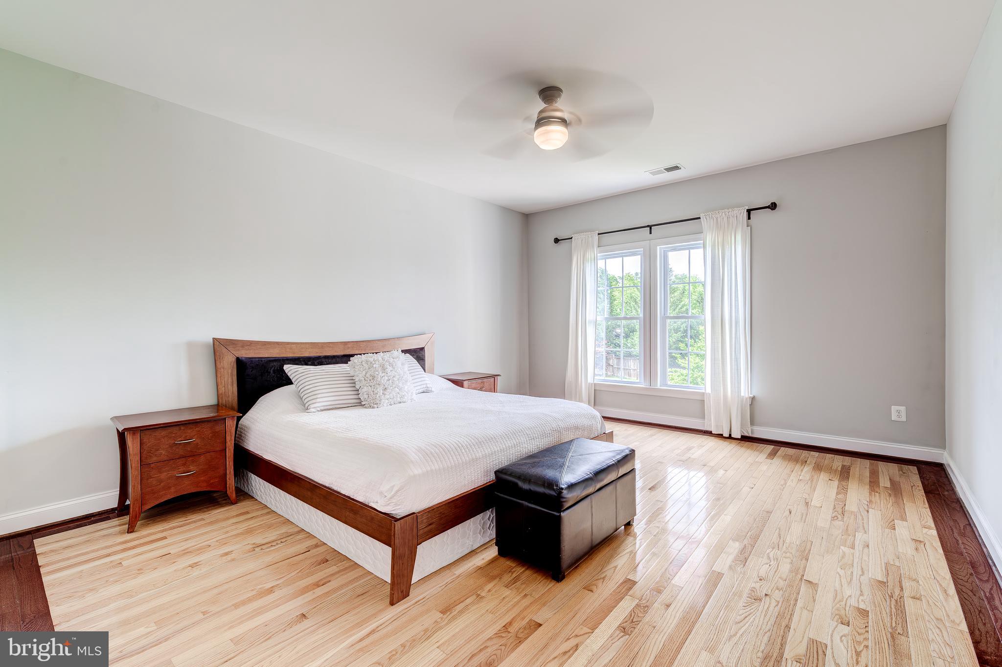 BROADLANDS - Residential