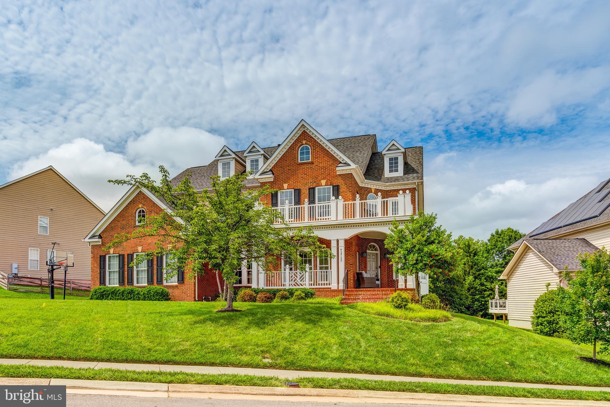 BROADLANDS - Residential