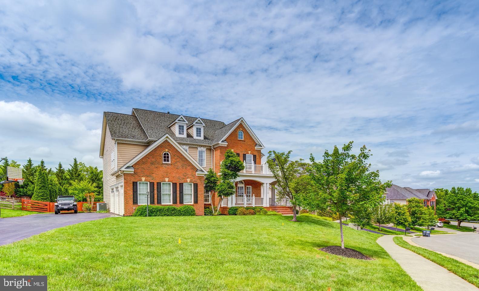 BROADLANDS - Residential