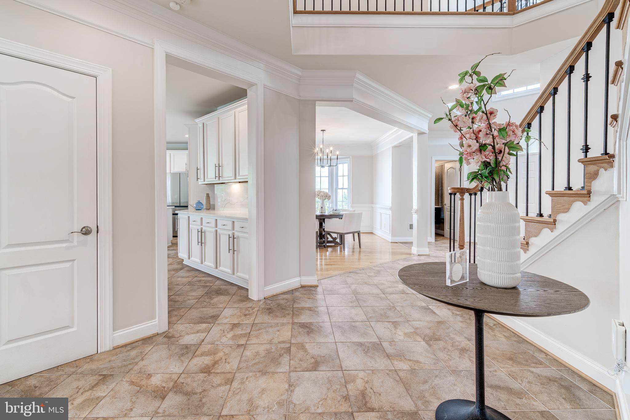 BROADLANDS - Residential