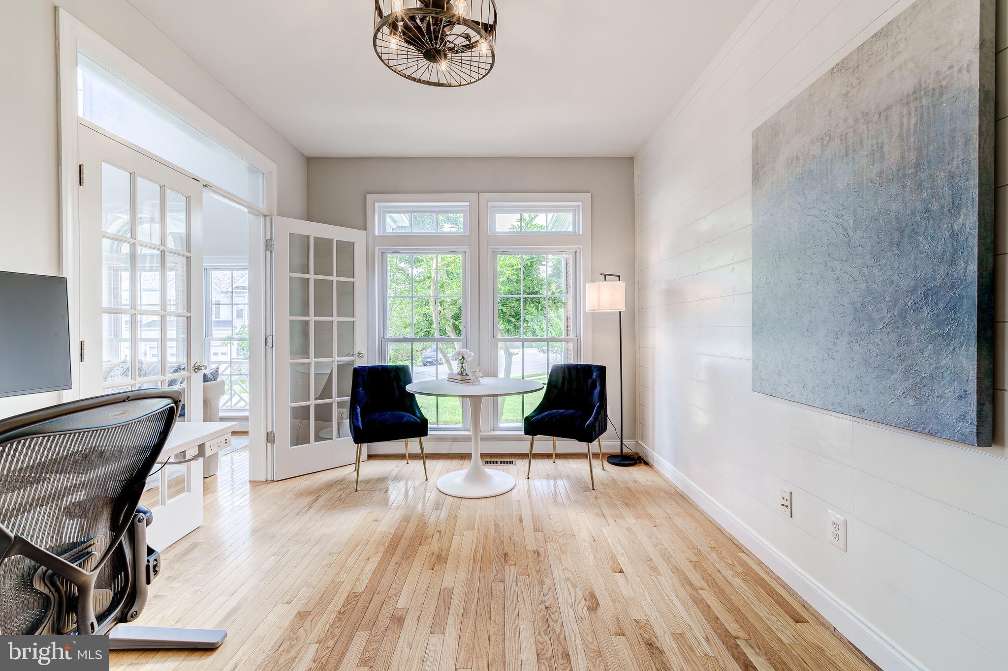 BROADLANDS - Residential