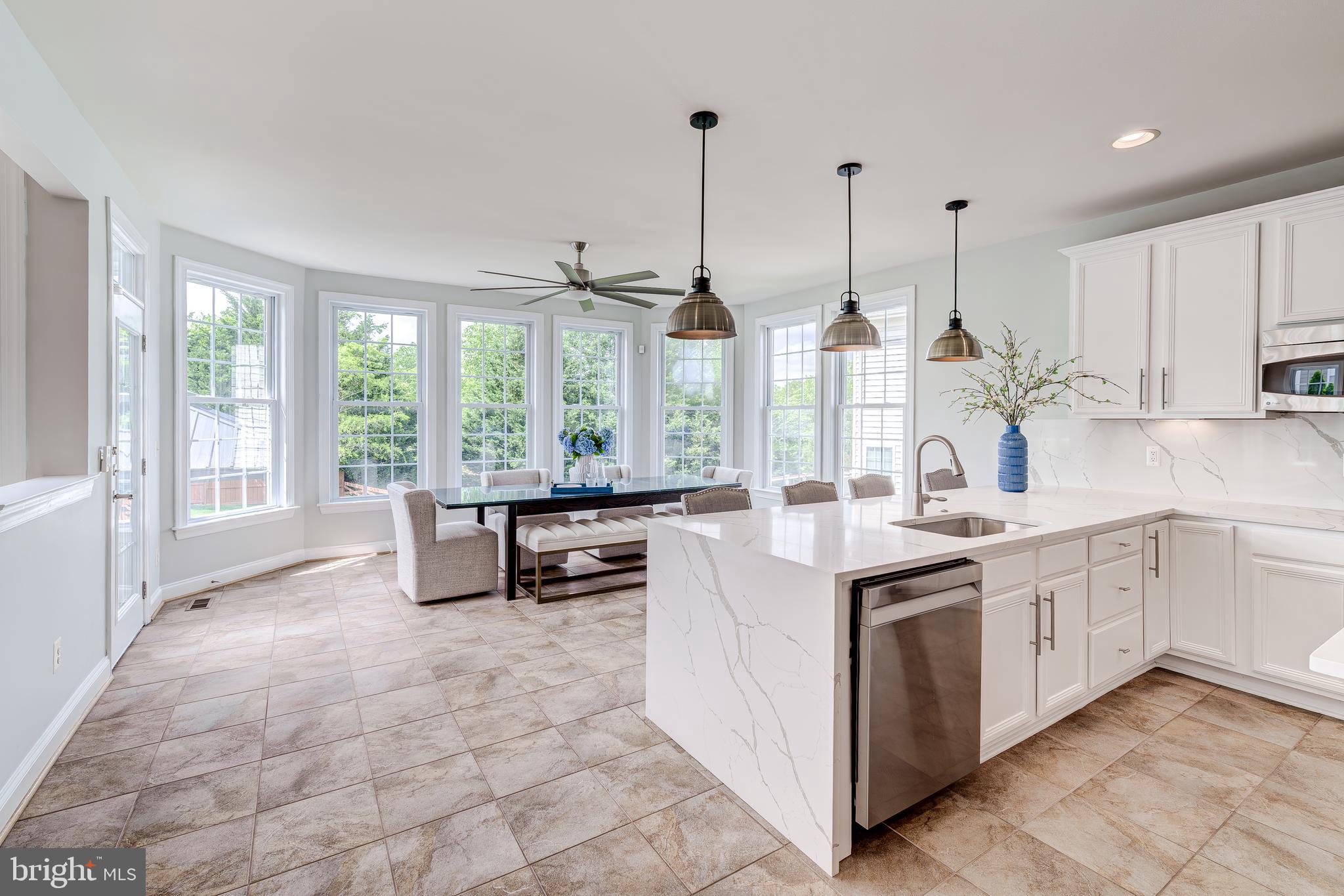 BROADLANDS - Residential