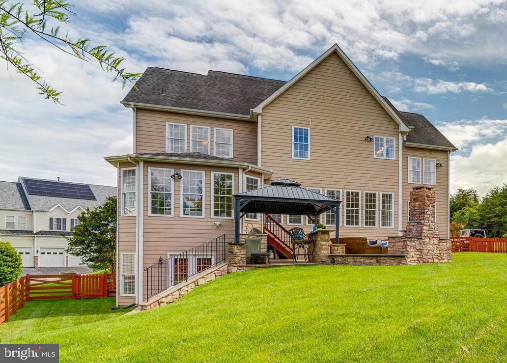 BROADLANDS - Residential