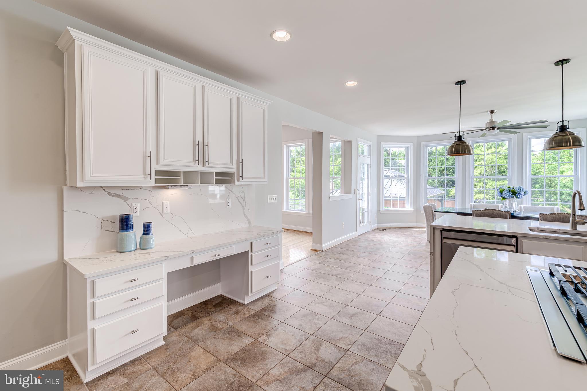 BROADLANDS - Residential