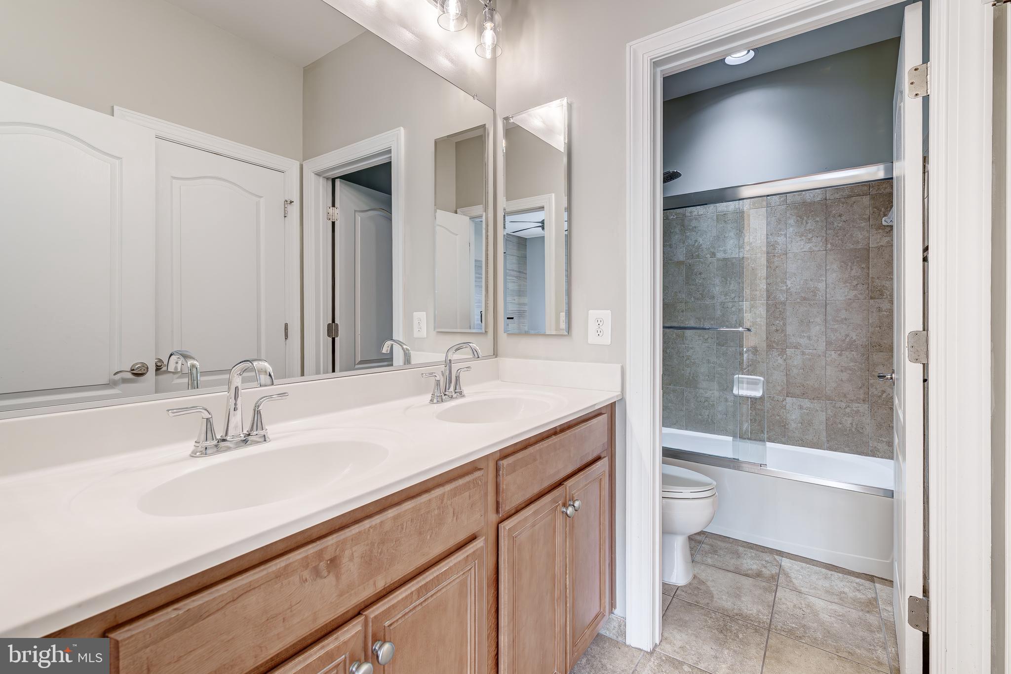 BROADLANDS - Residential