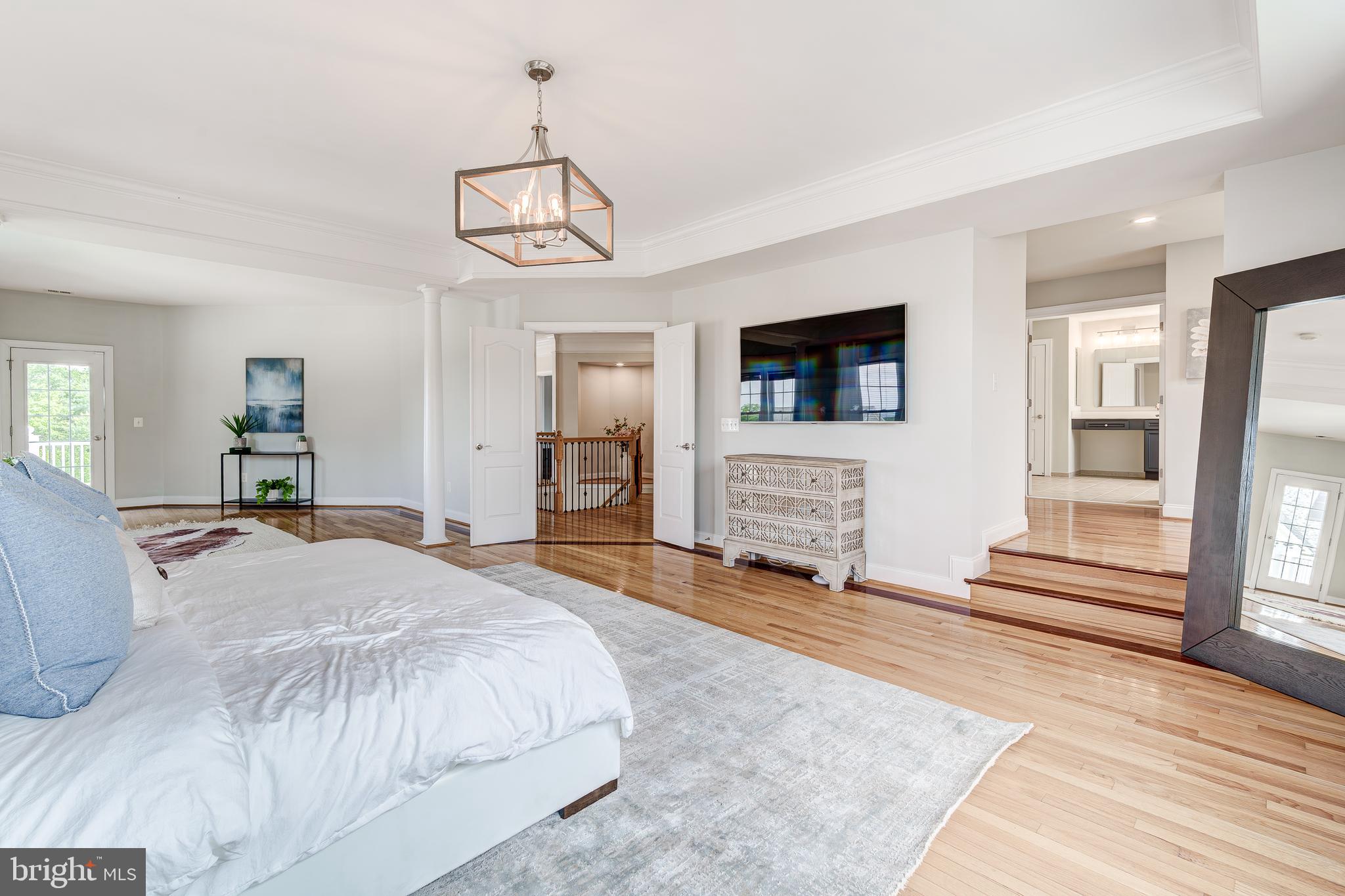 BROADLANDS - Residential