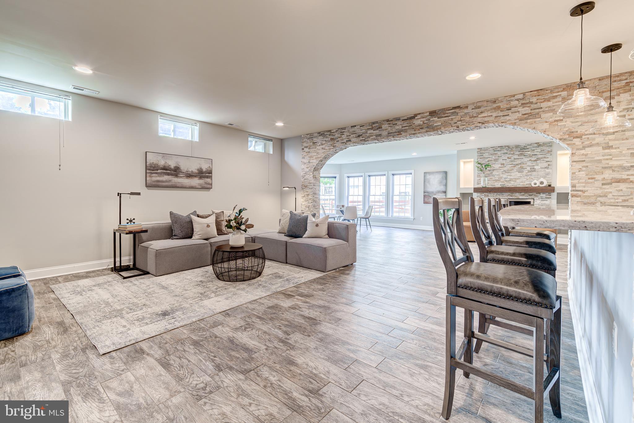 BROADLANDS - Residential