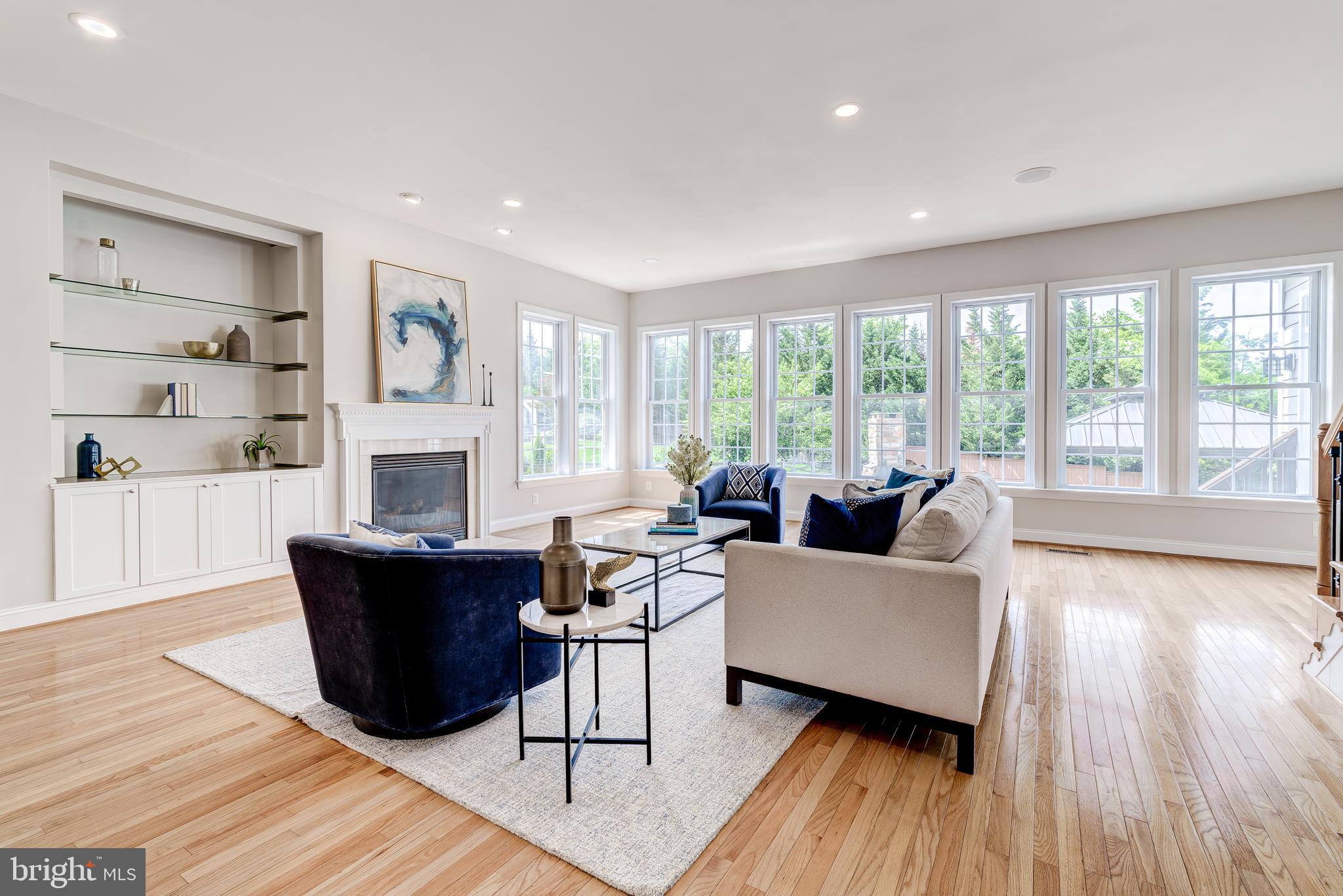 BROADLANDS - Residential